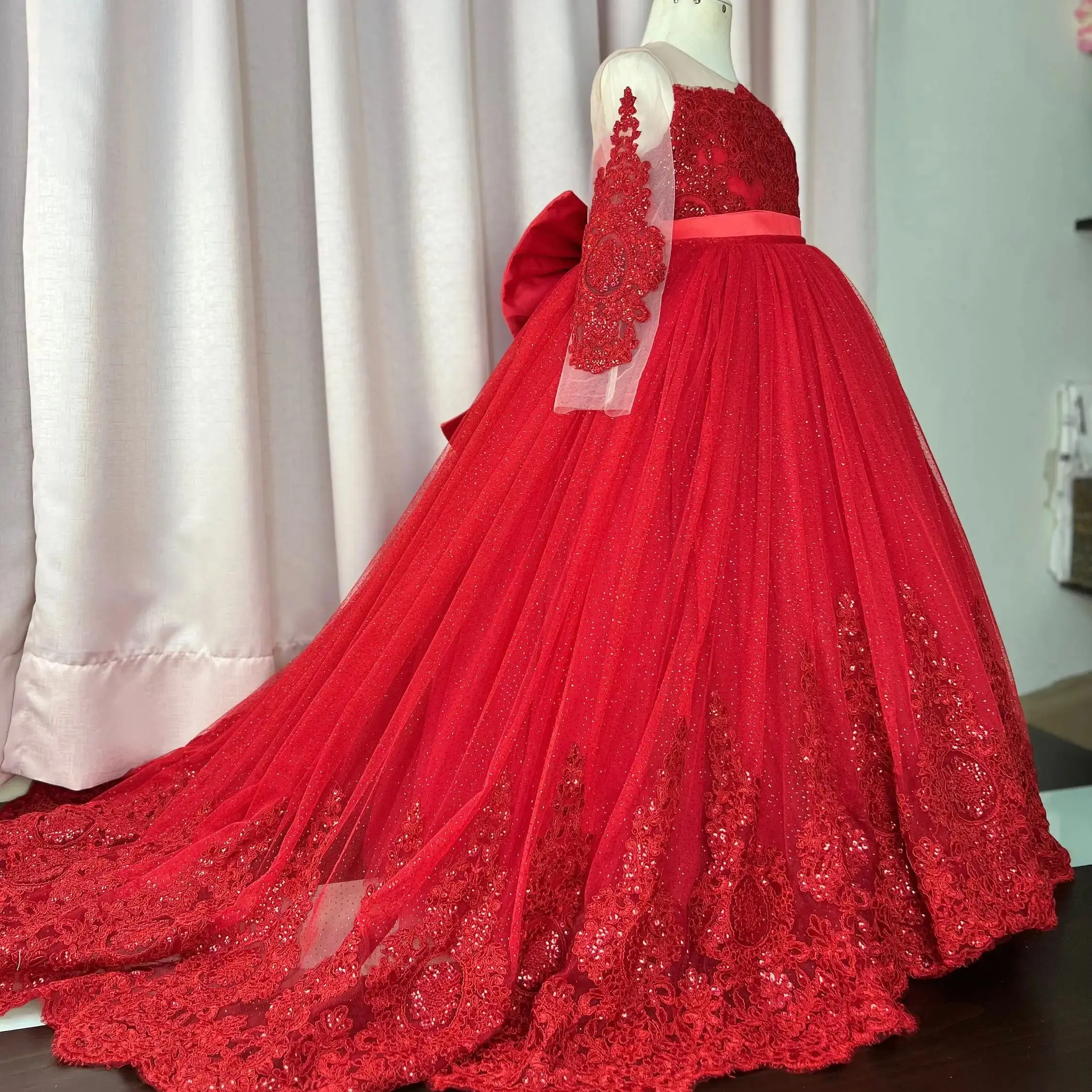 

Customized Red Flower Girl Dress for Wedding Appliques Bow High Waist Floor Length Elegant Kids Birthday First Communion Gown