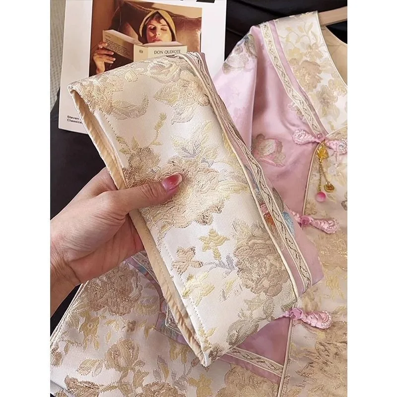 เสื้อโค้ทสไตล์จีนใหม่แบบหรูหราเบาๆ คอวี ปักลาย สำหรับผู้หญิง เสื้อและกระโปรงสไตล์จีนแบบใหม่ที่ได้รับการปรับปรุง