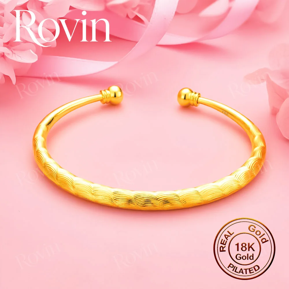 18K Gold Open Bangle with Exquisite Fish-Scale Pattern – A Stylish Accessory for Weddings and Parties