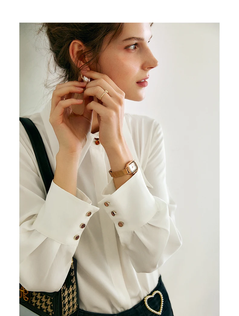 OLrain 여성 캐주얼 셔츠 2025 프랑스 솔리드 심플 포인티드 칼라 긴 소매 오피스 레이디 착용 의류 숙녀 O22CC59359