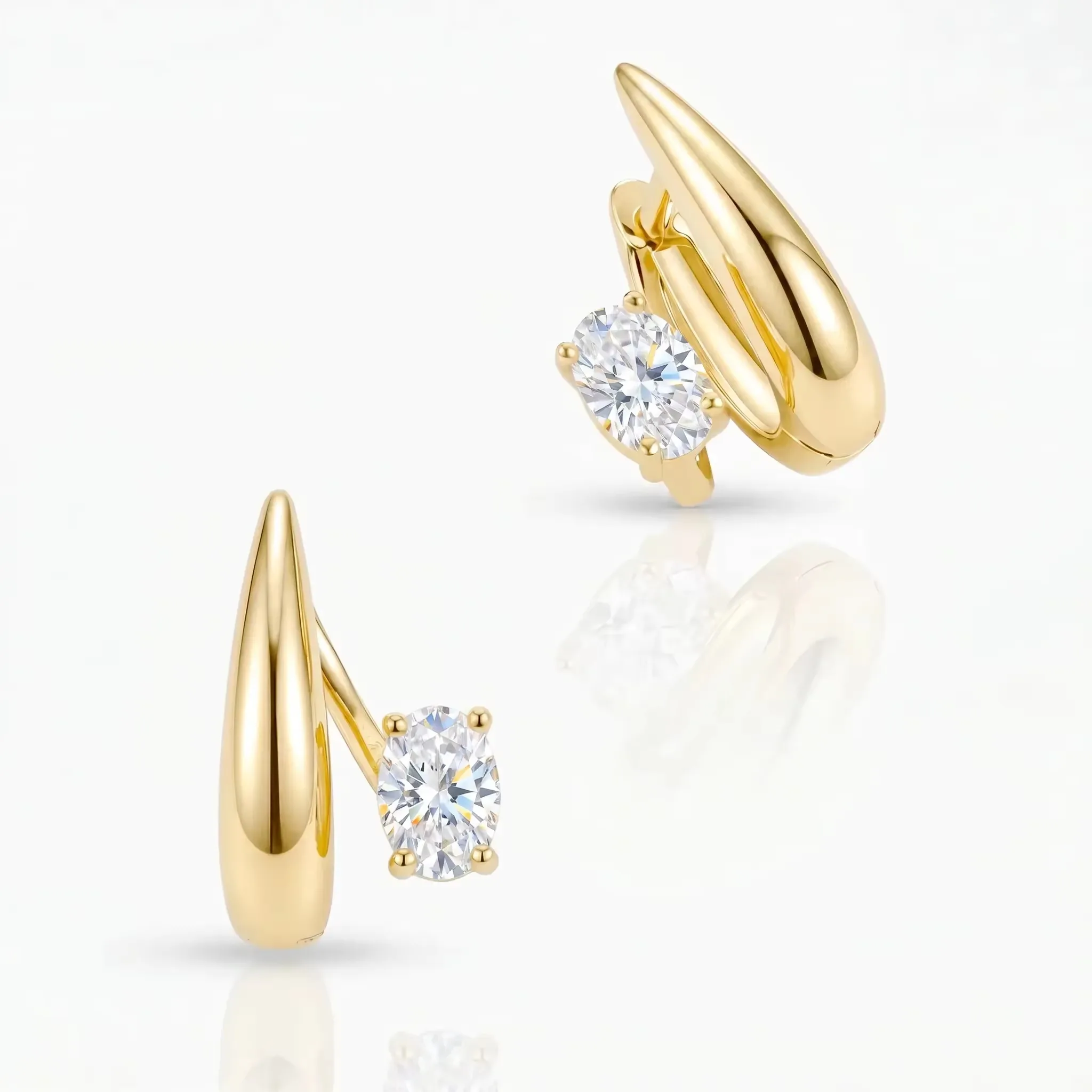 Moonmory Einzigartiges Design Luxusmarken Messing Huggie Creolen für Damen Minimalistisch 5A Birne Marquise Oval 18K Vergoldete Ohrringe – Detail 20