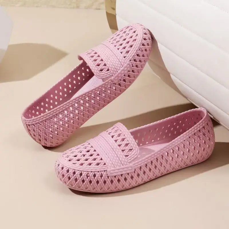 Women's Summer New Baotou Hollow Out Flat Sole Beach Sandals Soft Sole Non Slip Slip-On Lightweight Cave Shoes Wading Shoes