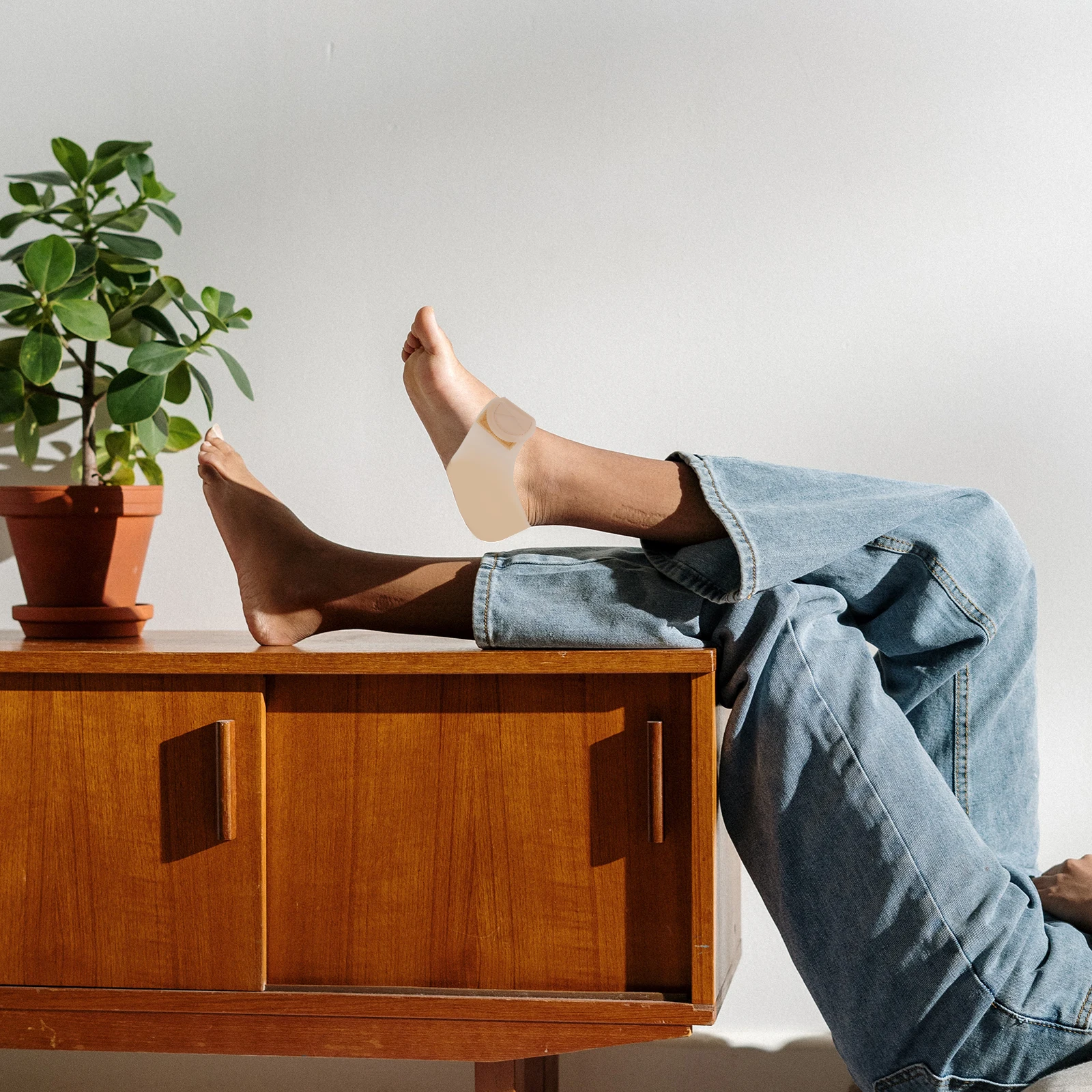 

1 Pair Pain Relief Covers Adult Protectors Protective Pads Premium Silicone Cushions Breathable Comfortable Outdoor Heel Sleeves