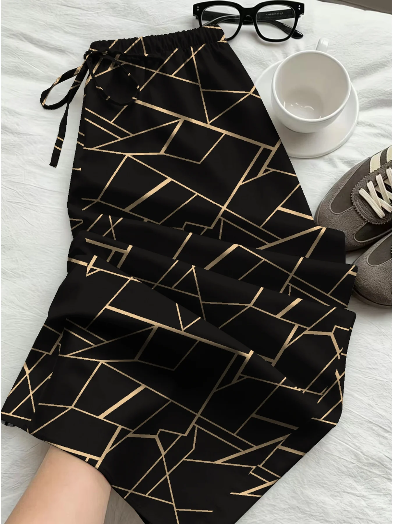 Women's Geometric Pattern Color Block Pants Casual Comfort Waist Cinching Strap Design Fashionable Trousers