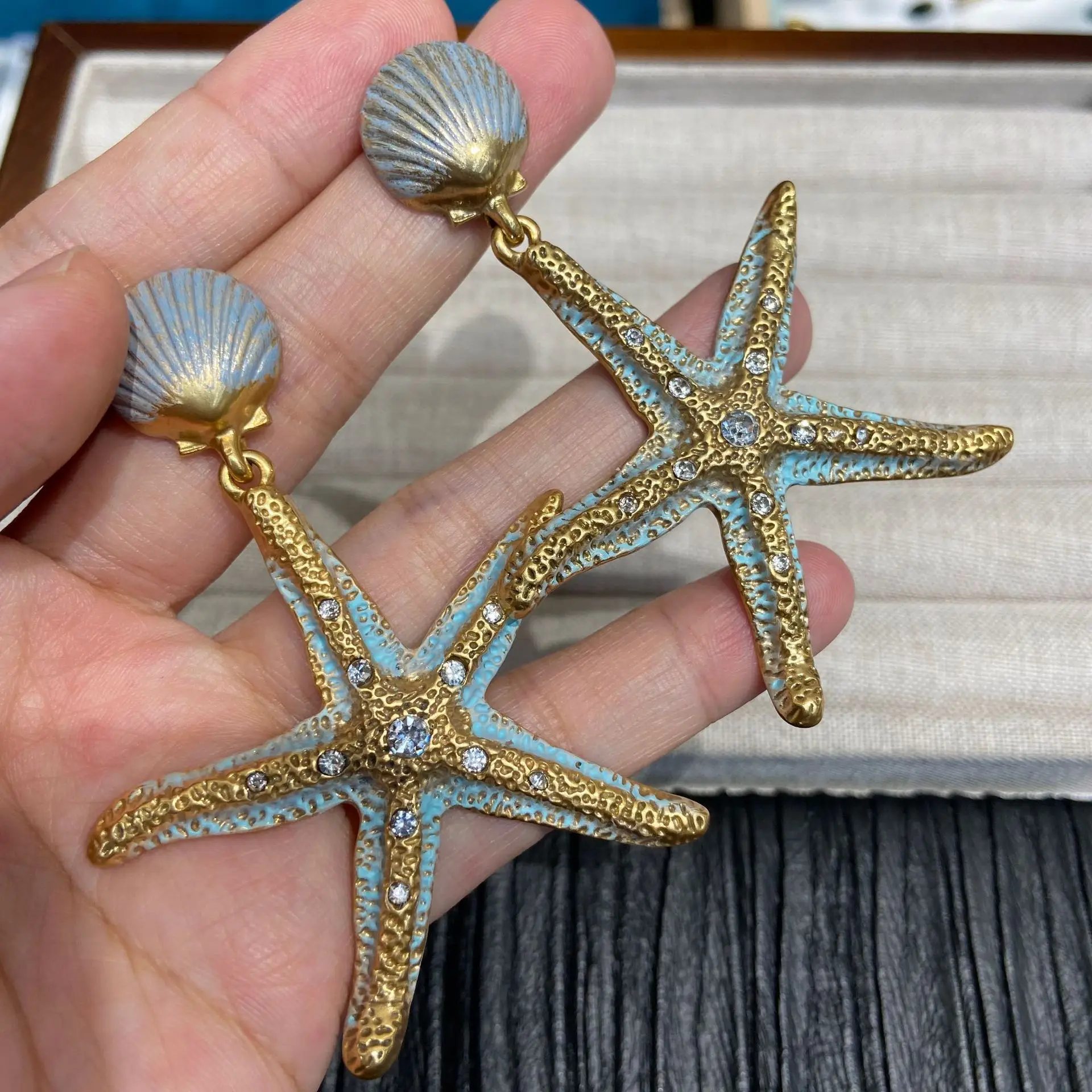 

Exaggerated Abalone Shells Earrings Jewelry Blue Oil-dripping Starfish Large Eardrop Female Fashion Dangle Earrings for Women