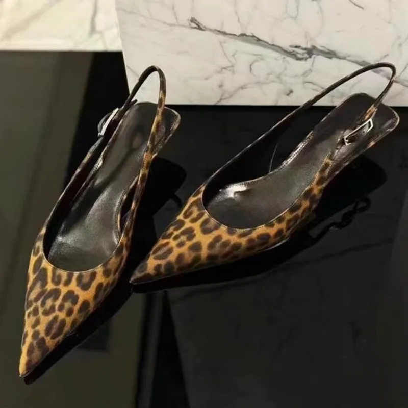

Stylish Leopard Women Slingback Shoes Cutouts Low Heels Pointed Toe Buckle Strap Women Printed Pumps Drop Shipping