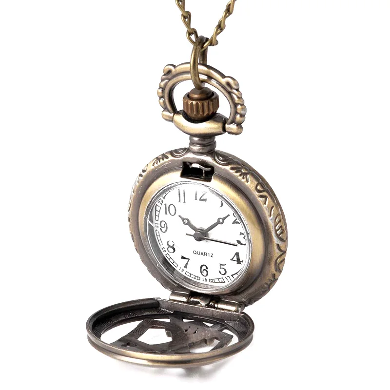 Vintage Hollow Out Cross Double Knife Pocket Watches Bronze Quartz Steampunk Pendant Watch Necklace for Men Ornaments LL@17