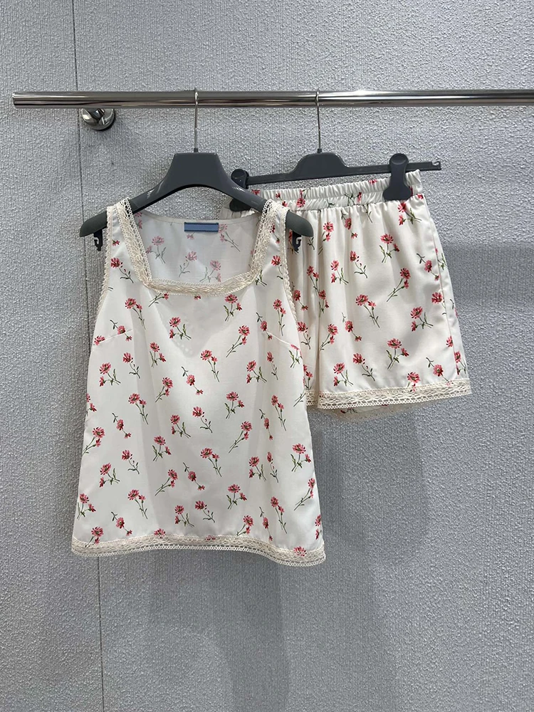 

Spenneooy Summer Fashion Daily Casual Floral Print Shorts Suit Women's O-Neck Sleeveless Tops+Elastic Waist Shorts 2 Pieces Set