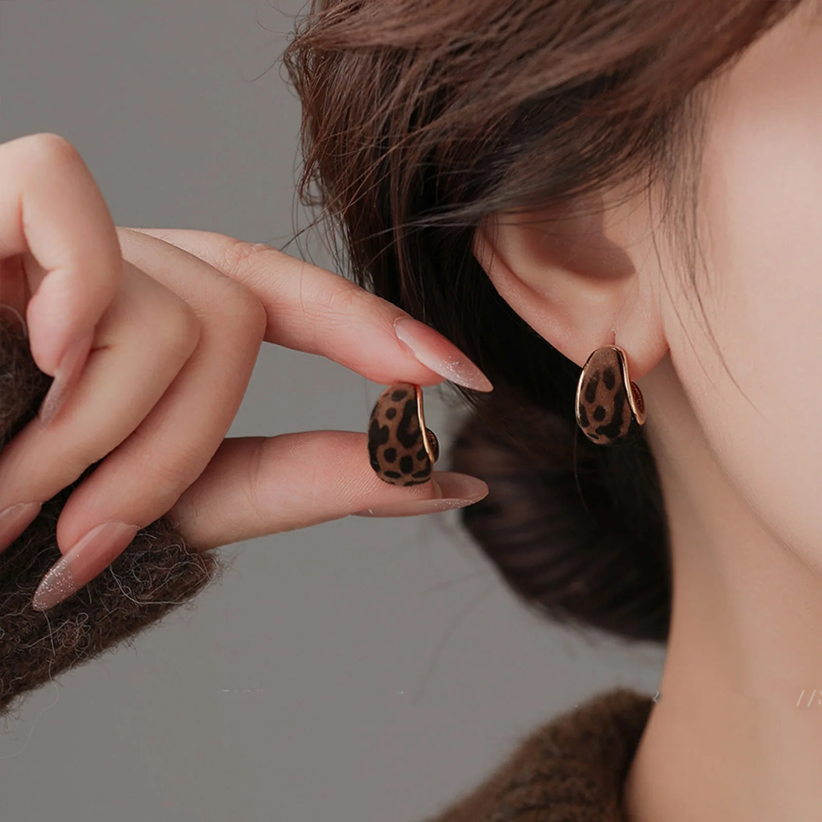 New Creative Elegant Leopard Print C-Shape Drop Golden Korean Hoop Earrings Luxury Charms New Fashion Jewelry Bijoux Femme Gift