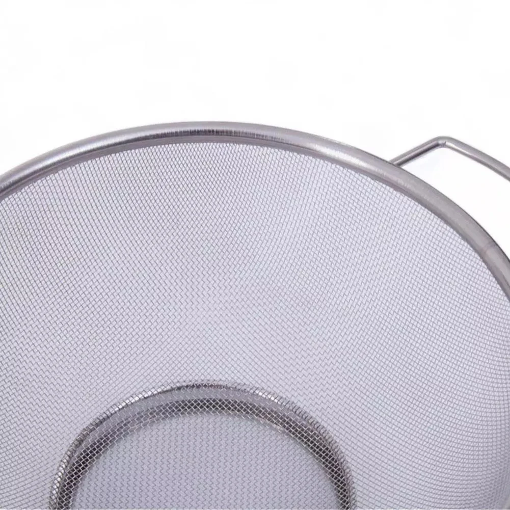 Efficient Kitchen Tool 20cm Stainless Steel Fine Mesh Sieve with Dual Side Handles for Easy Handling and Control