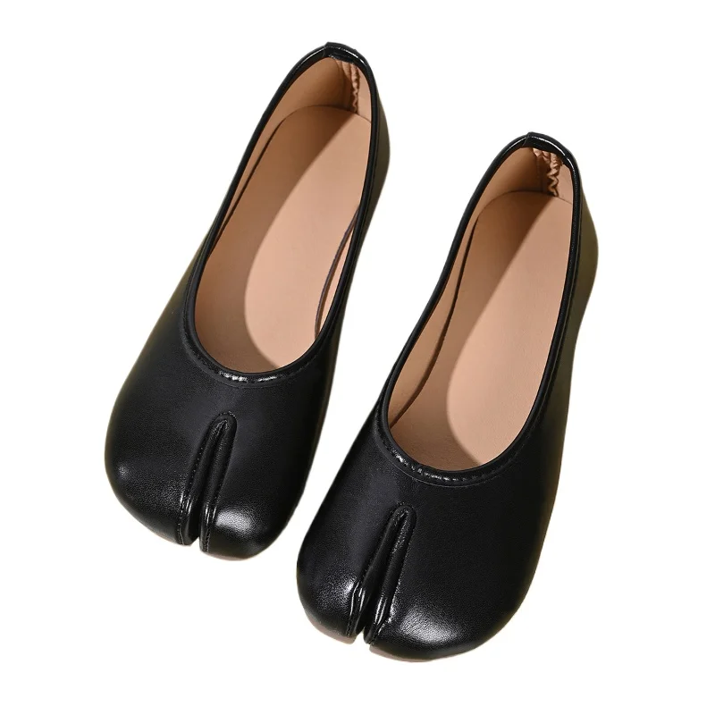 2026 Women Black Tabi Ninja Shoes Microfiber Leather Comfy Flats Split Toe Slippers Soft Bottom Loafers Ladies Plus Size 35-42