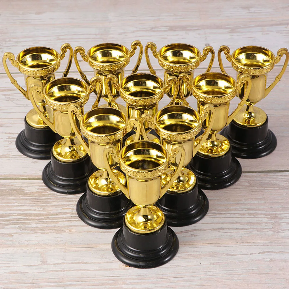 20 Stück Mini-Plastik gold becher Trophäen für Party kinder lernen Spielzeug (golden)