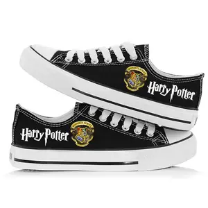 Nuovi arrivi Harri Potter Anime Casual Student High Top versatili scarpe di tela Hogwarts Badge scarpe da uomo e da donna coppia regali AliExpress 200000532