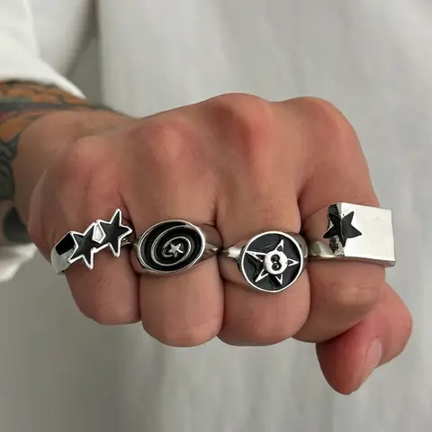 4 Pcs Punk Black Star Rings Set for Women Men Fashion HipHop Silver Color Geometric Thick Finger Ring Y2K Unisex Jewelry Gifts