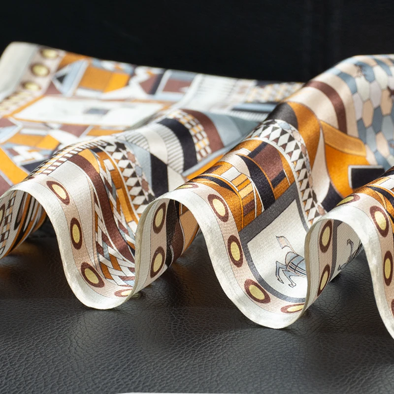 100% Mulberry Silk Scarf 53cm Horse Print Square Scarf Women Neck Scarf Multi-use Office Daily Travel Hair Band Bag Decor