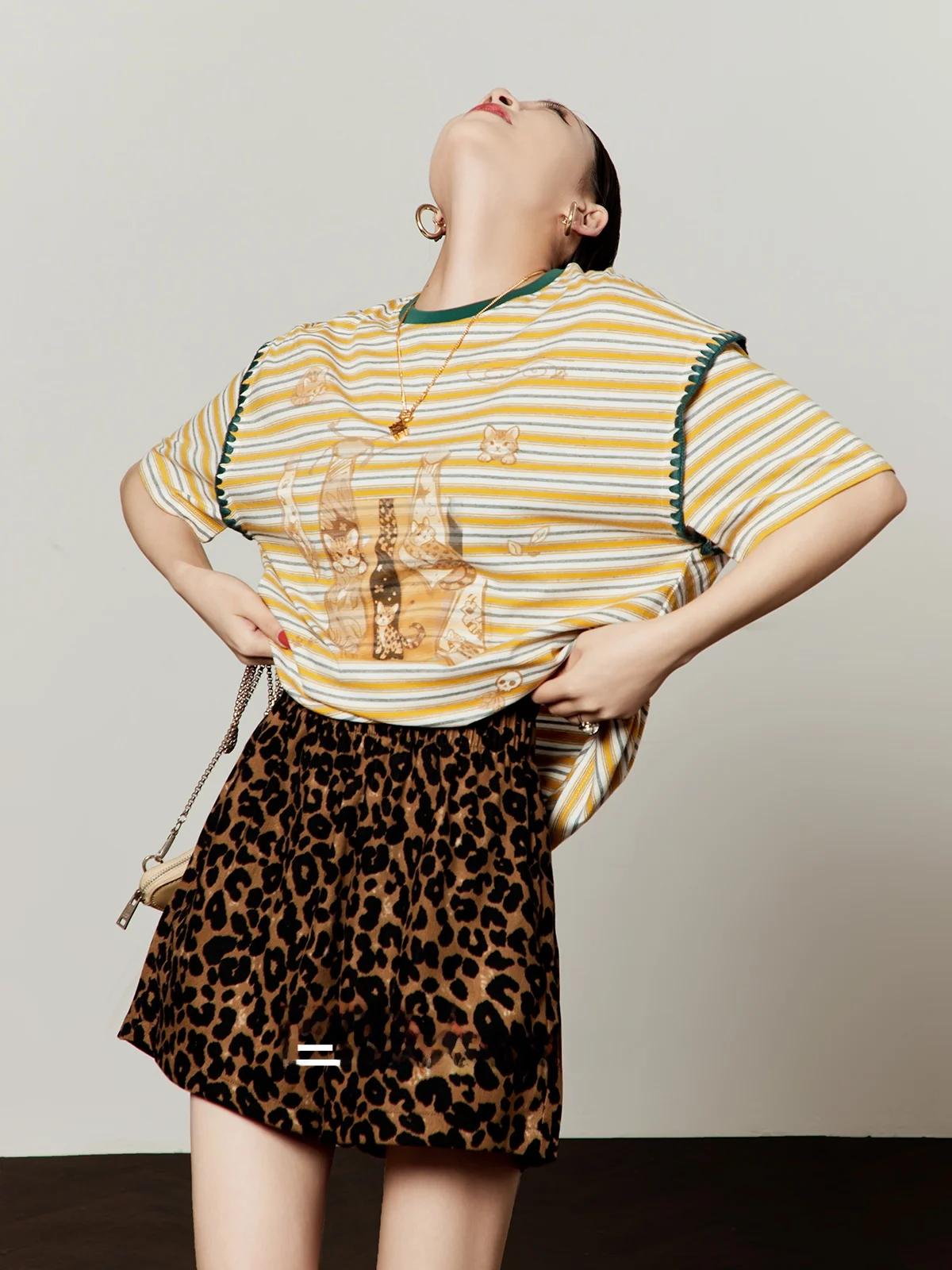 

Retro Style Short Sleeve Women's T-Shirt Yellow Collar Commute Casual Slimming Summer Top Versatile Loose Fit Striped