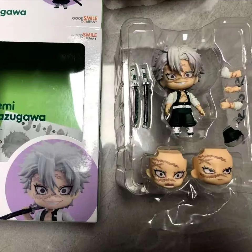 Anime Demon Slayer Shinazugawa Sanemi Q Versione mobilità articolare Action Figure Modello in PVC Giocattoli Decorazione da scrivania Regali da collezione in scatola
