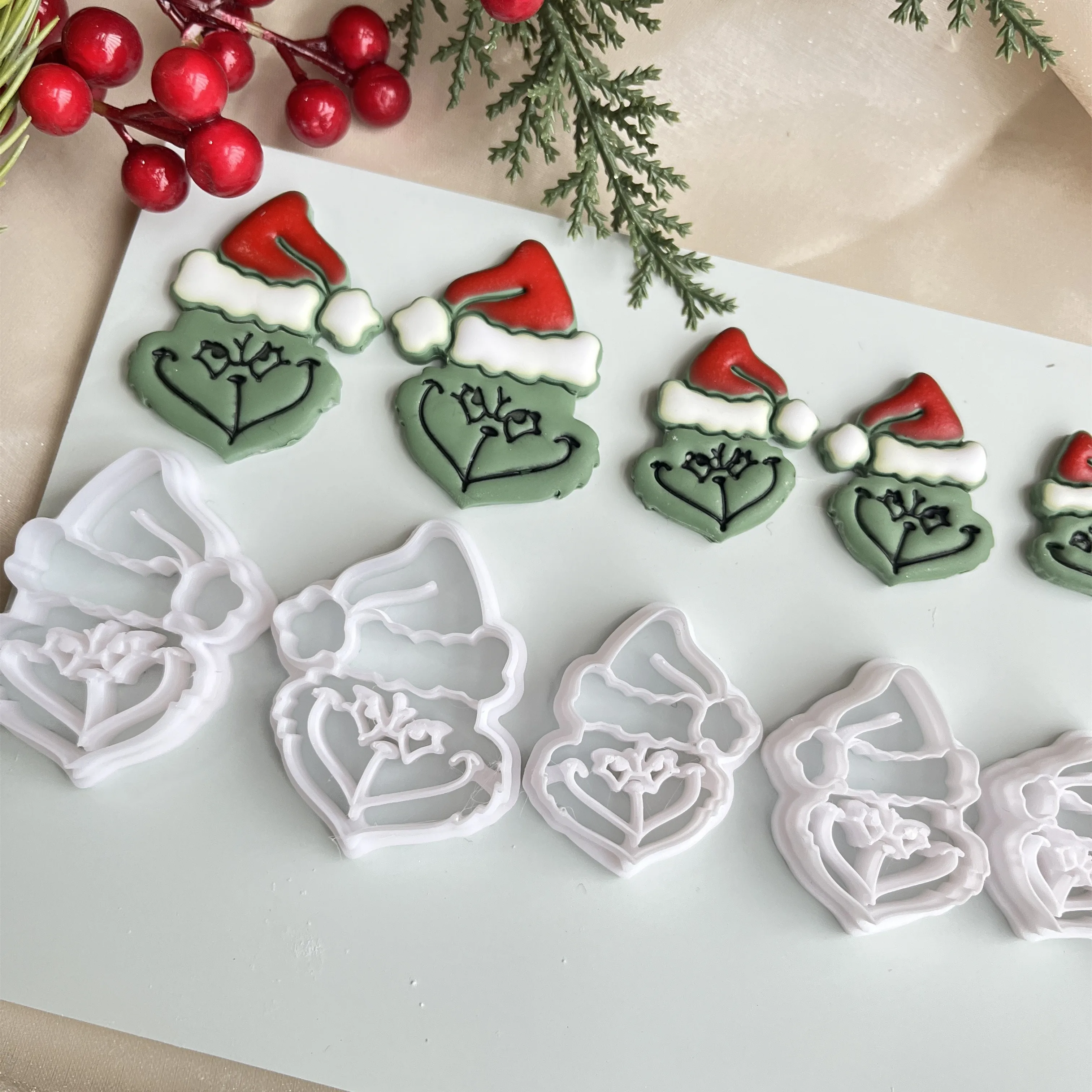 Cortador de galletas de Navidad de Papá Noel GRINCH, 3 tamaños, 2 versiones de corte, molde para hacer pendientes, herramientas de arcilla