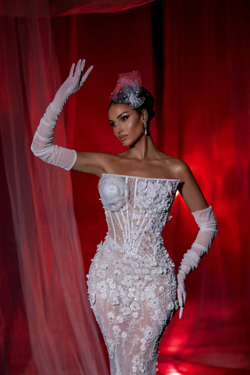 Luxuriöses Perlen-Meerjungfrau-Hochzeitskleid mit abnehmbaren Ärmeln, 3D-Blume, sexy trägerloses langes Brautkleid, formelle Geburtstagsrobe