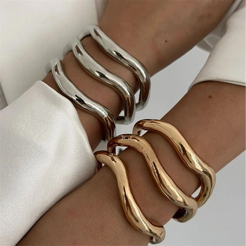 XIALUOKE Irregular Metal Chunky Jewelry Cuff Bracelet For Women Europe American Style Personality Catwalk Wrist Accessories