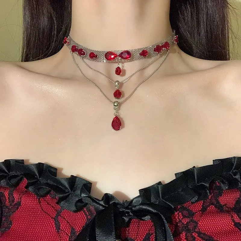 

Vintage Red Water Droplet Zircon Necklace Light Luxury Rhinestone Clavicle Chain Women Fashion Party Exquisite Jewelry Gift