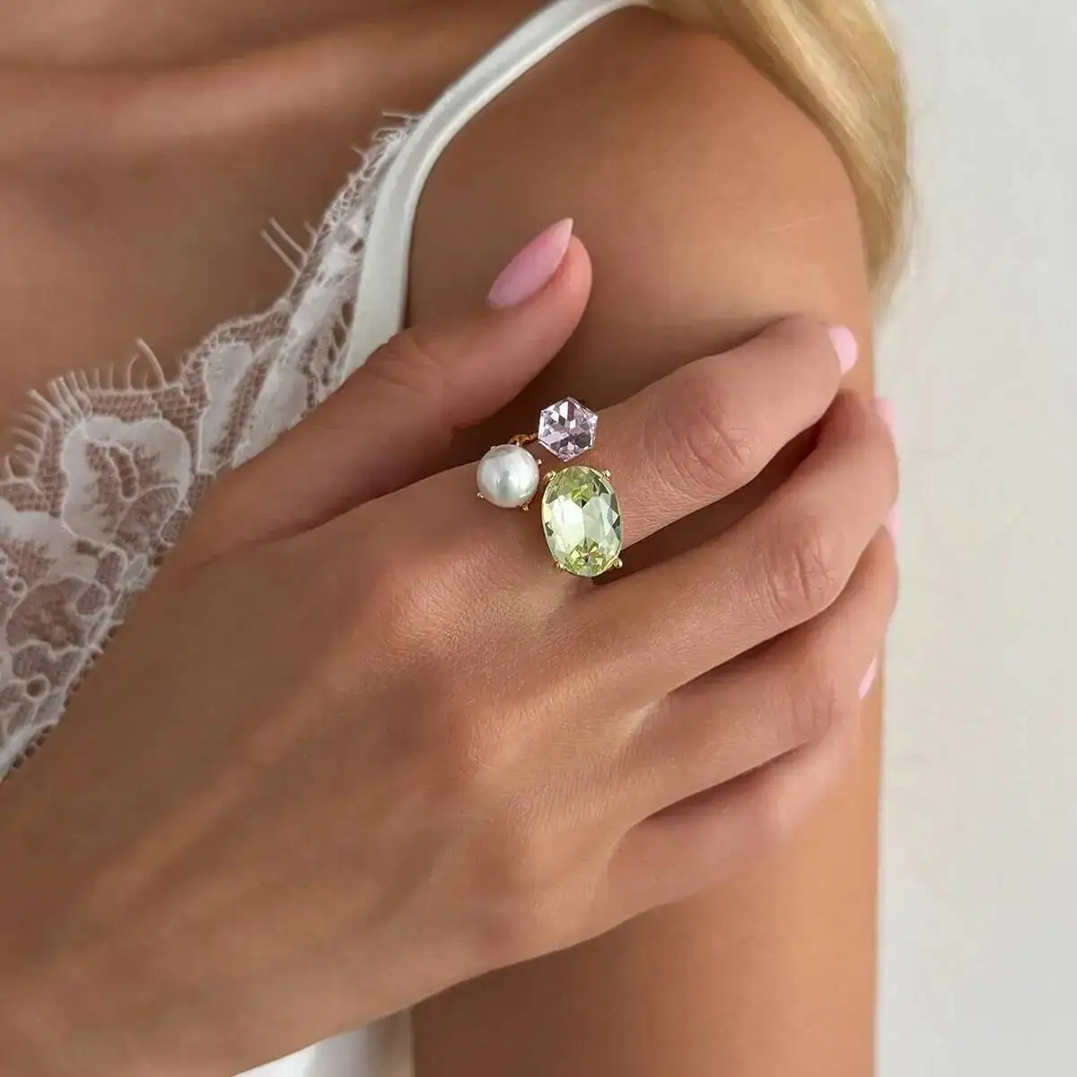 SHIXIN Luxury Vintage Exquisite Colorful Shiny Rhinestone Open Ring Women Trendy Imitation Pearl Adjustable Ring Wedding Jewelry