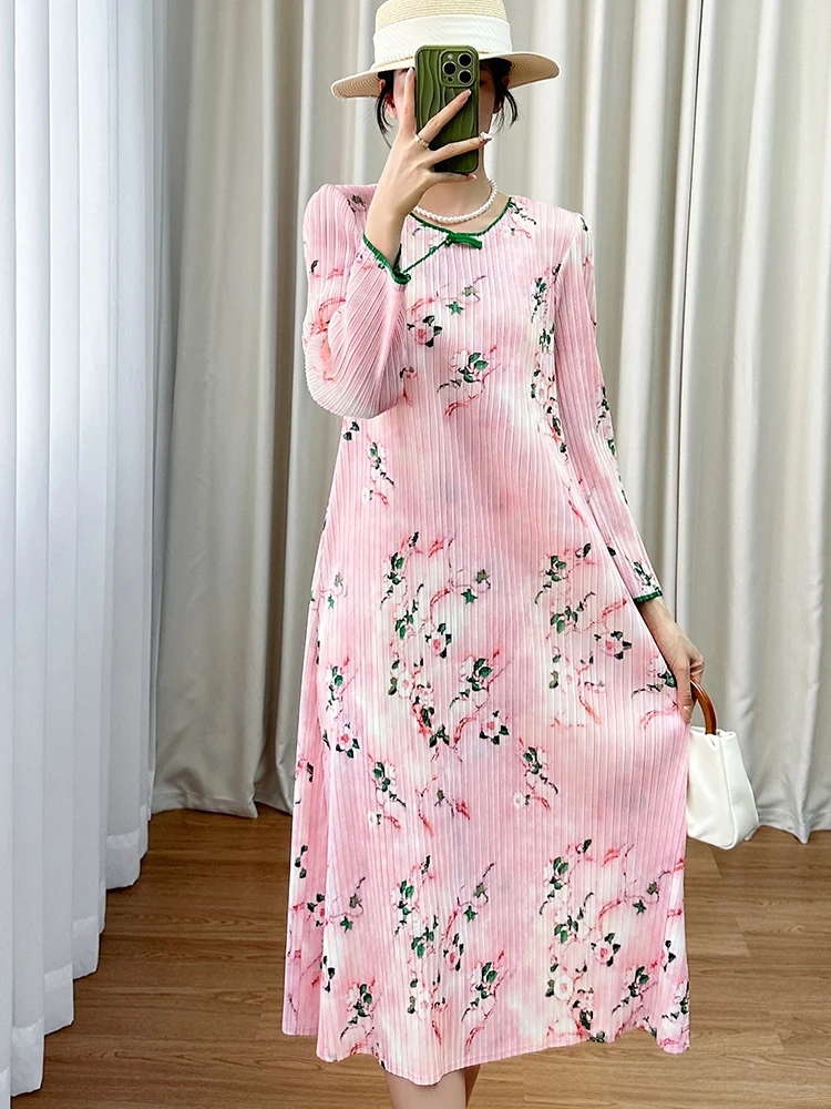 

Summer New Style Retro Floral Print round Neck Long Sleeve Casual Dress Women's Folded Dress Simple Commute Style Silk Top