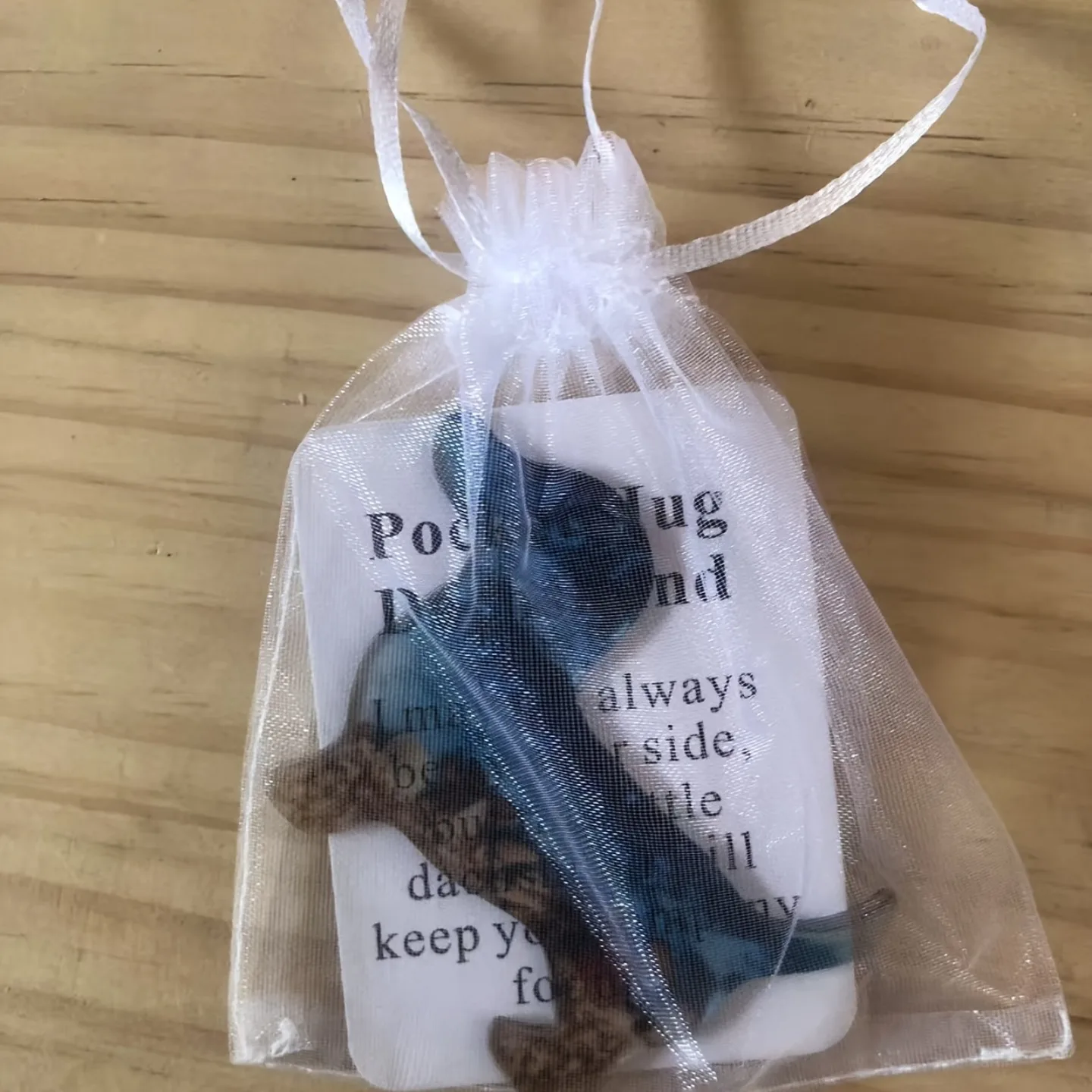 مجموعة من زخارف عناق الجيب المسطحة ثنائية الأبعاد مع بطاقات عاطفية قطعة فنية عاطفية متينة مصنوعة يدويًا وقابلة للجمع #4