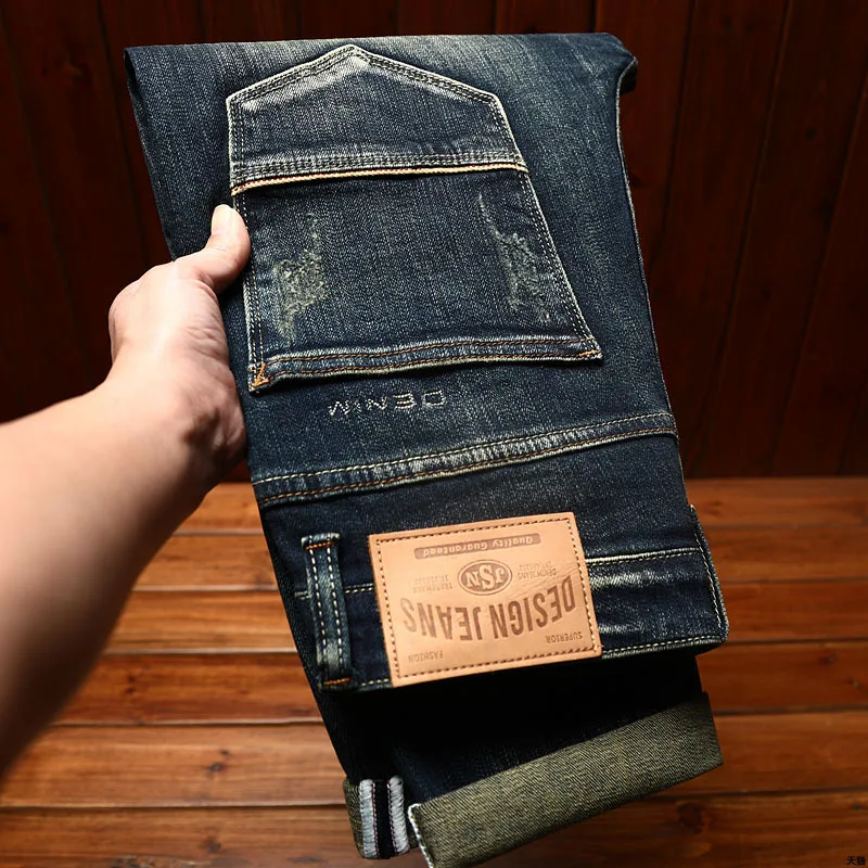 Jeans biru Retro pria, celana pintar Semua cocok dengan pensil tercuci, pakaian elastis Fashion klasik musim semi 2024