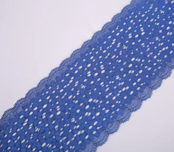 Blauer Elastischer Bortenstoff – Die perfekte Ergänzung für kreative Nähergebnisse