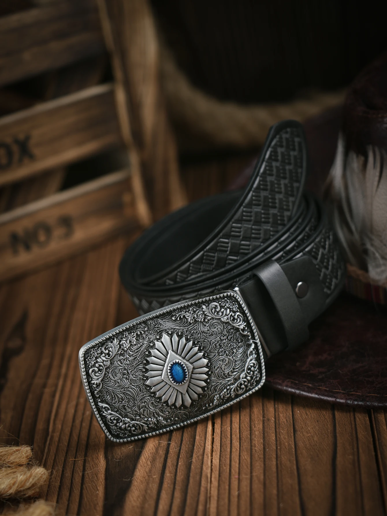 Ein lässiger Retro-Gürtel im Western-Stil für Herren und Damen! PU-Ledergürtel mit Metallschnalle, geeignet für den täglichen Arbeitsgebrauch – Detail 3