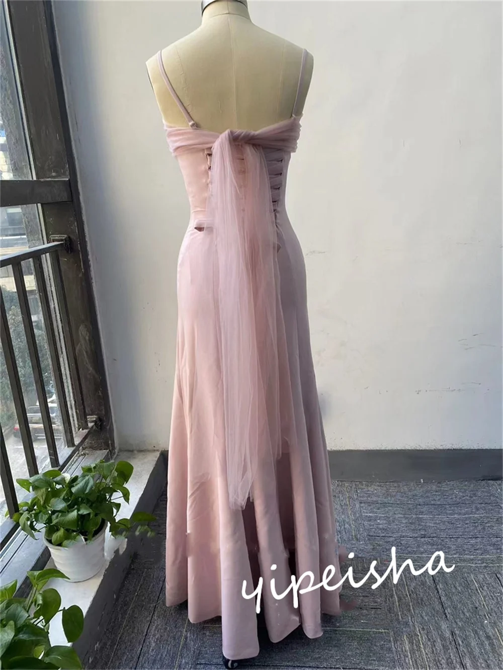 Jiayigong Prom Satin Draped Celebrity A-line Spaghetti Strap Custom Occasion Gown Sukienki midi