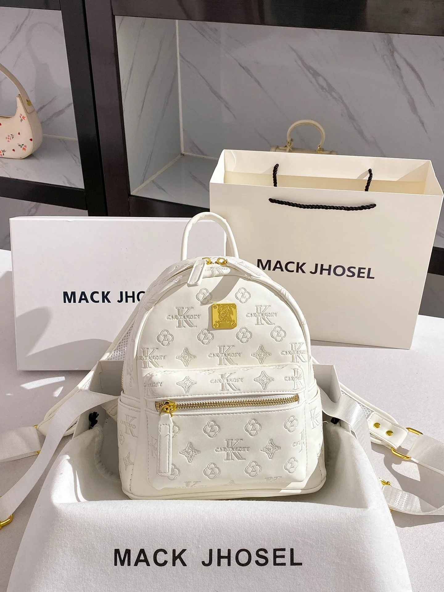 sac-a-dos-brode-polyvalent-et-tendance-mack-jhosel-sac-a-dos-de-banlieue-elegant-et-polyvalent-nouvelle-collection-ete-pour-femmes