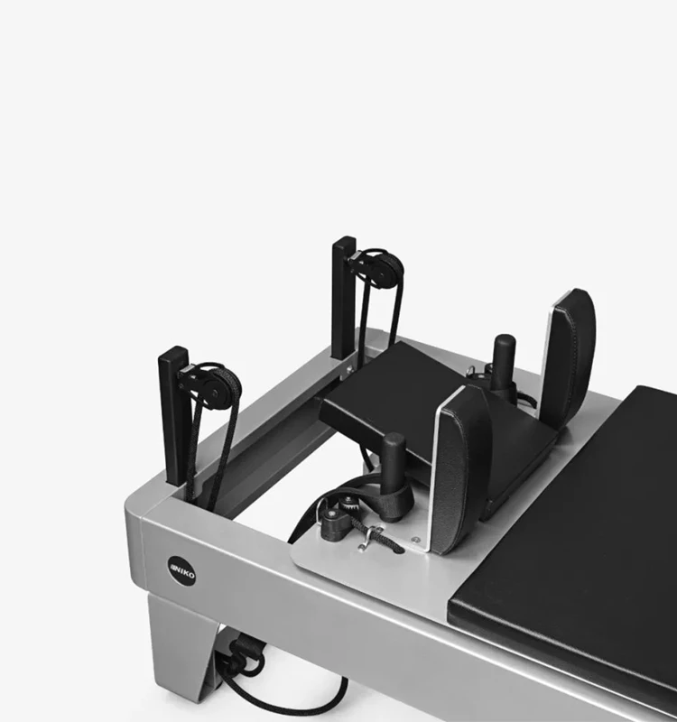 Professional Fitness Steel Yoga Training Exercise Core Bed Equipment Aluminum  Pilates Reformer Black Pilates Reformer
