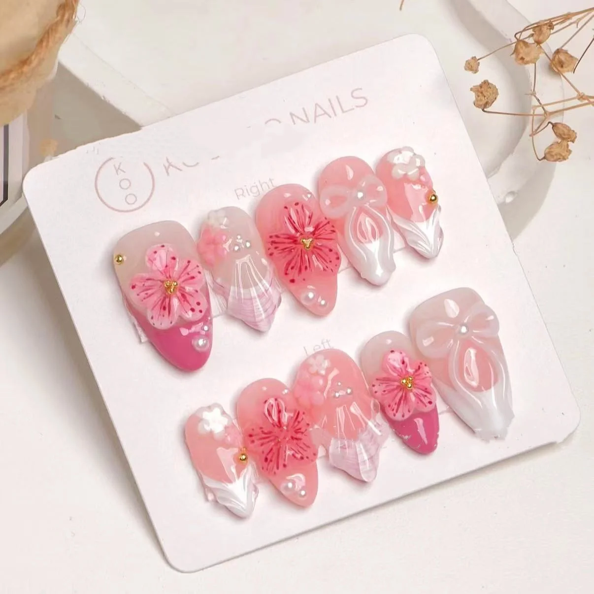 24Pcs Simple Almond Pink Press on Nails Sets Pink Cat's Eye Gilded Sliver False Nail Tips Almond Korean-style Patches Fake Nail