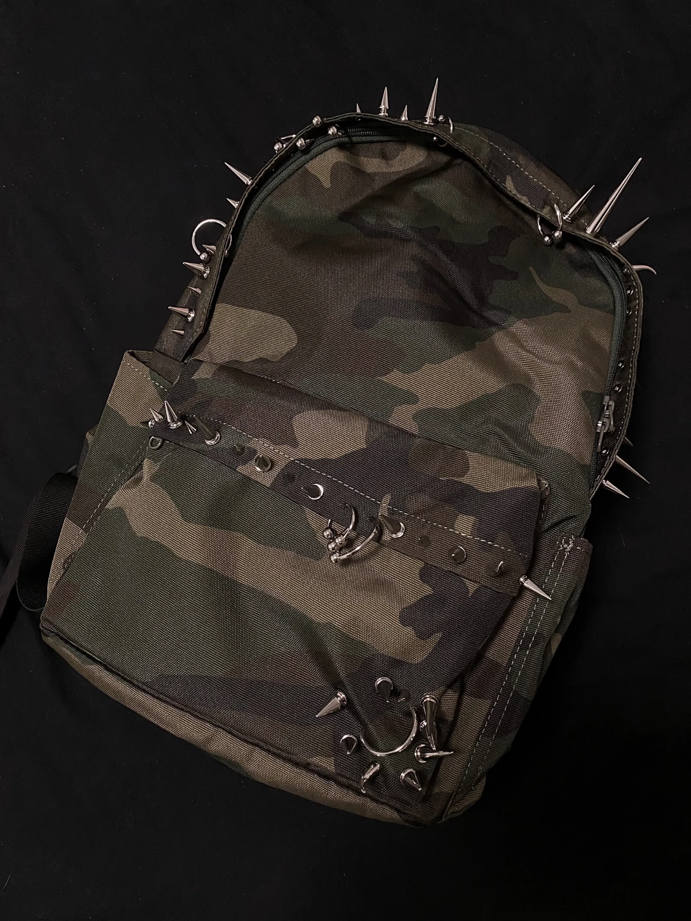 punk rivet camouflage print backpack men's bag fashion women's bag designed  backpacks