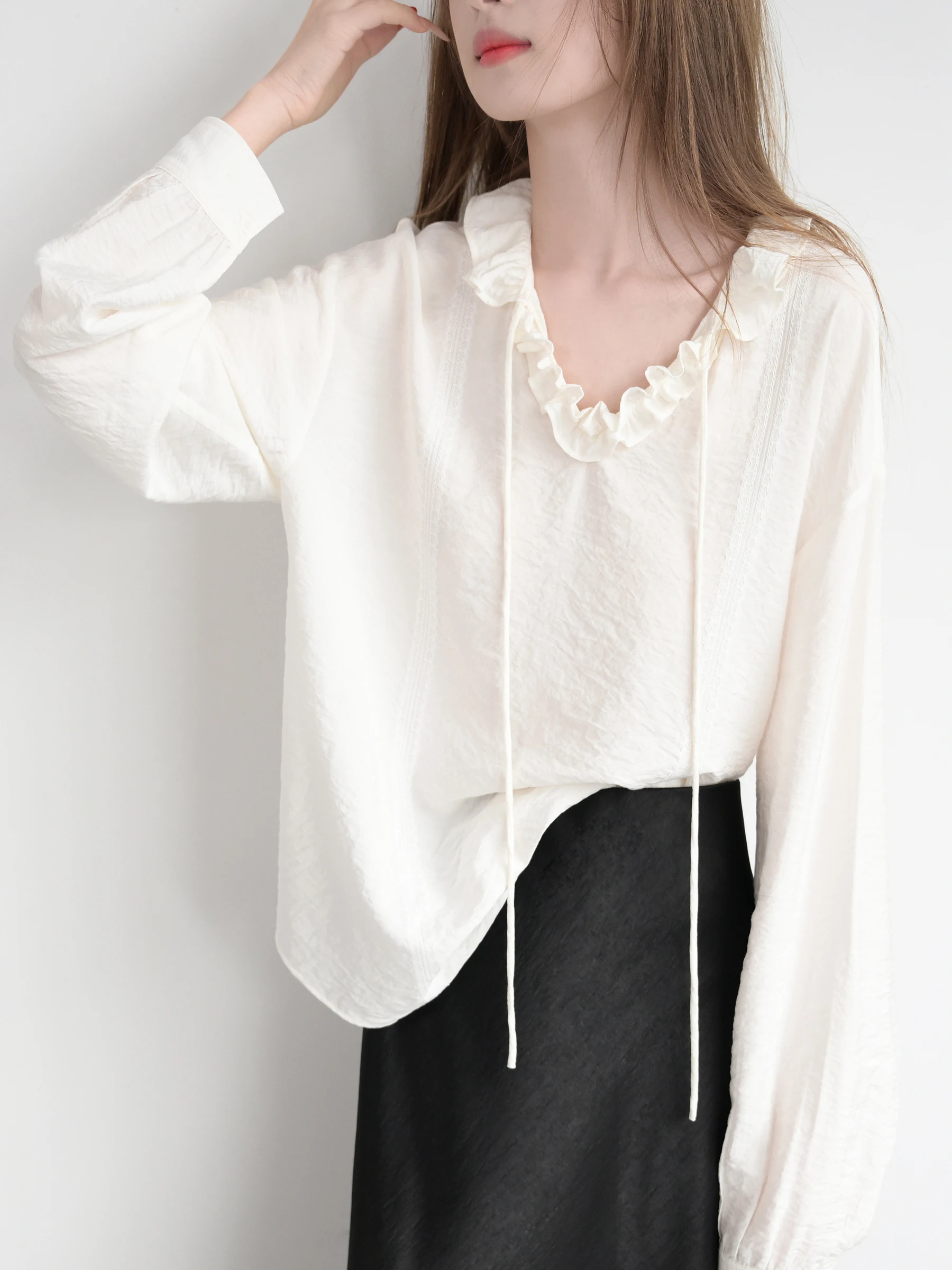 

TRR Elegant Gentle Women's Long Sleeve Loose Shirt with Pleats Fashionable Wooden Tie Top Stylish Casual Shirt