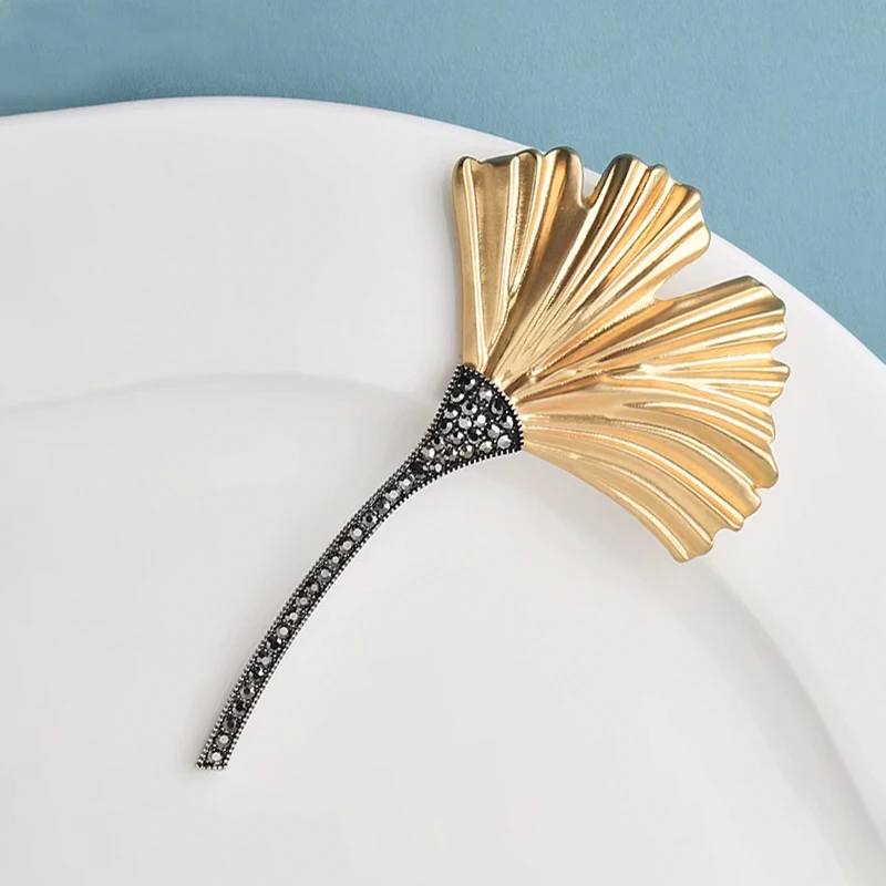 Wuli&baby Big Ginkgo Leaf Brooches For Women Men Charming Easy-match Plants Flower Party Office Brooch Pins Gifts image 5