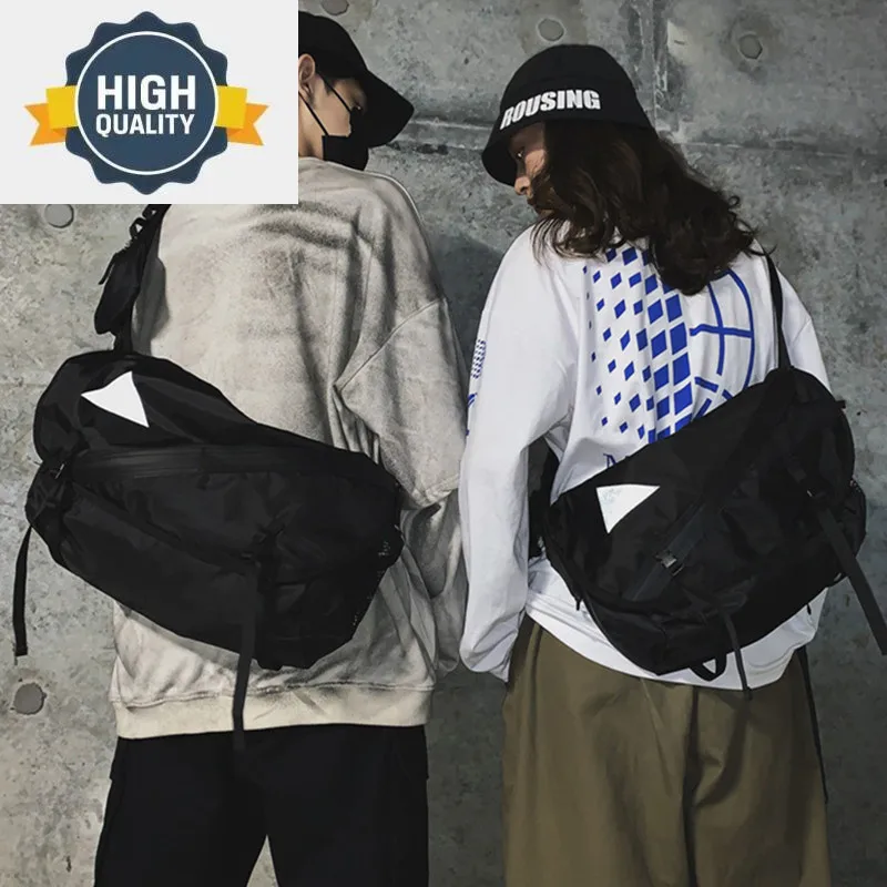 

Couple Crossbody Fashion Bag Korean fashion large-capacity leisure shoulder bag outdoor travel for male and female students