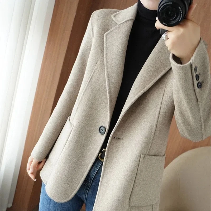 Blazer di lana da donna autunno inverno nuova giacca corta con bottone singolo solido elegante tuta da ufficio Casual da donna capispalla femminile