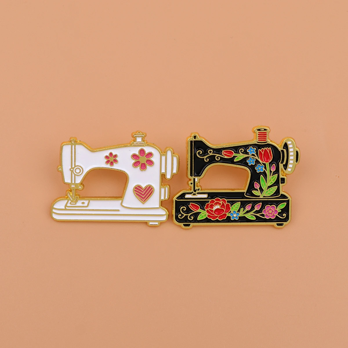 Retro Embroidery Sewing Machine Enamel Pines Cute Brooch Metal Pins Badge on Backpack Clothing Accessories Fashion Jewelry Gifts
