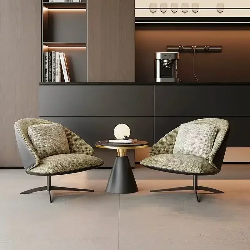 Italian minimalism, meeting guests to negotiate sofa chair combination, sales department