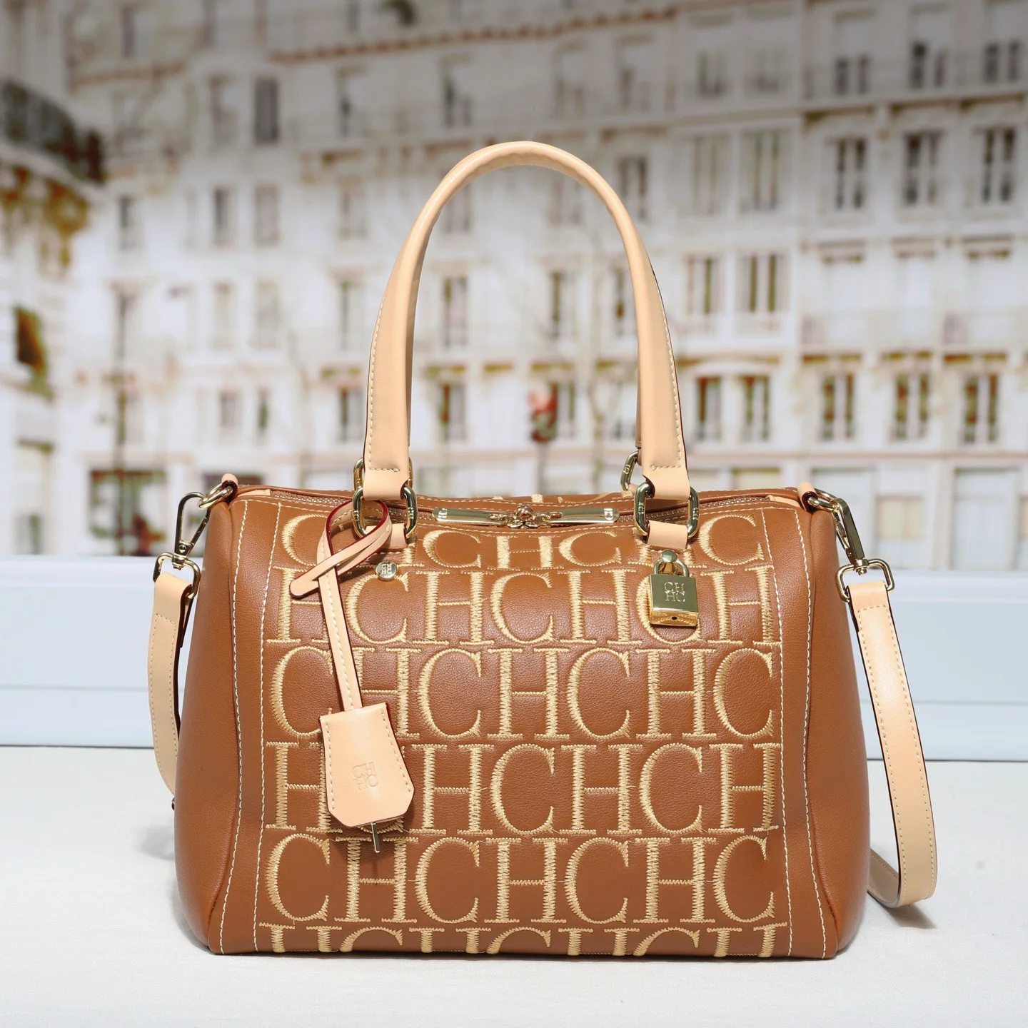 

2026 New Arrival Women Retro Classic Letter Pattern Pillow Bag Light Luxury Designer Style Crossbody Shoulder Handbag