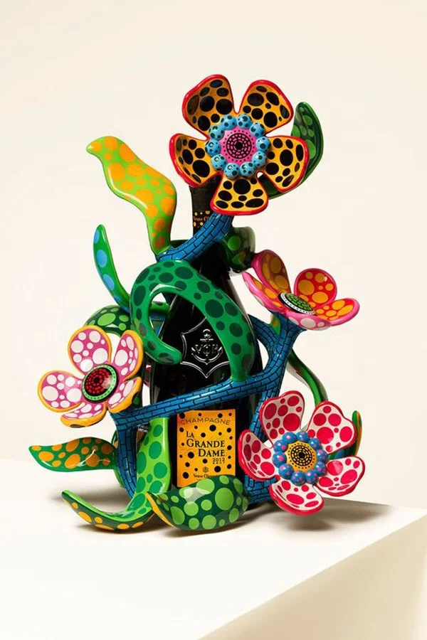 Multi-colored fiberglass painted flower sculpture for outdoor shopping center park decoration