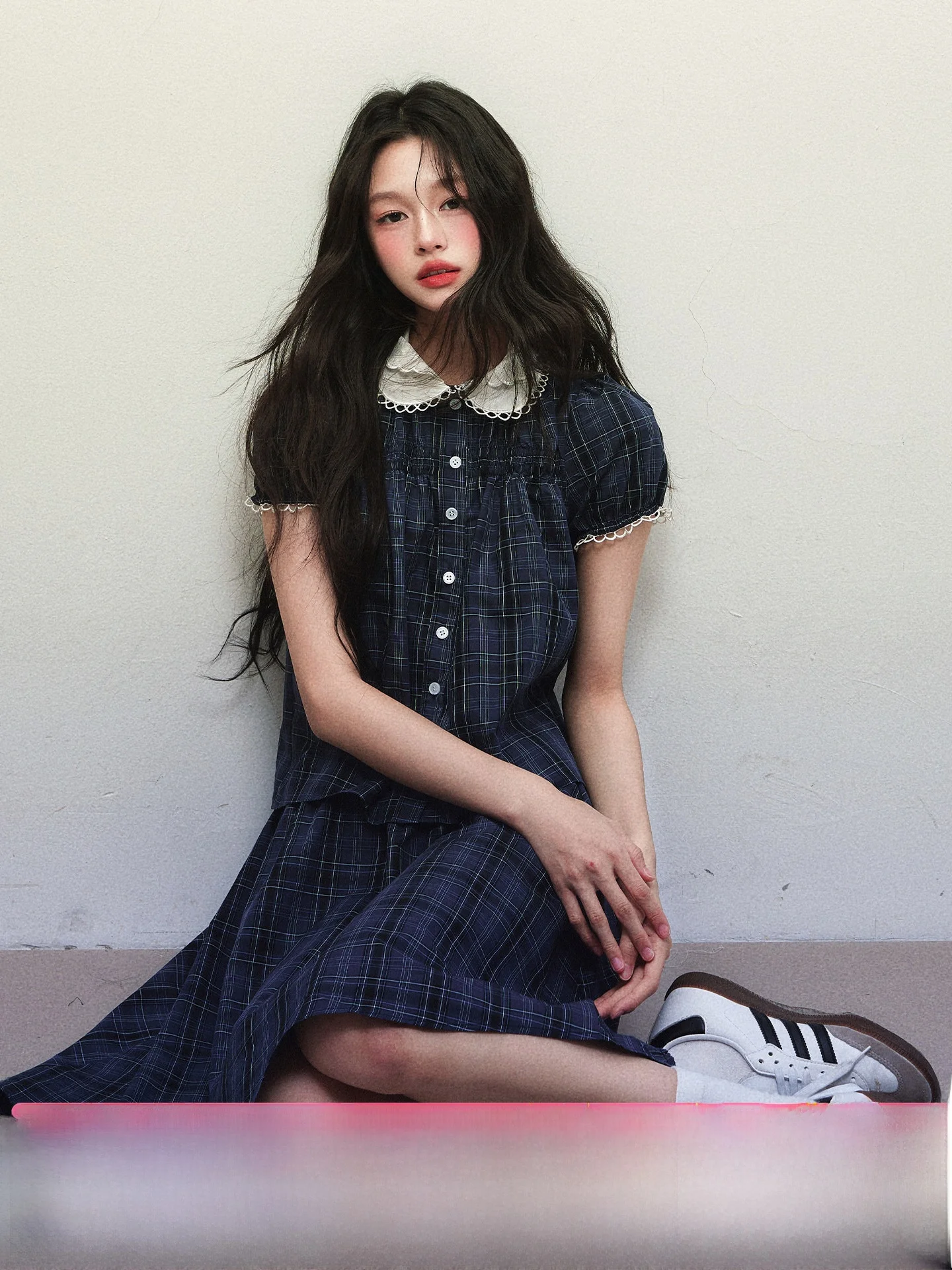 

Синий клетчатый кукольный воротник ort Sve irt Плиссированная юбка-миди из двух предметов Женский осенне-зимний повседневный комплект Sle Cotto...