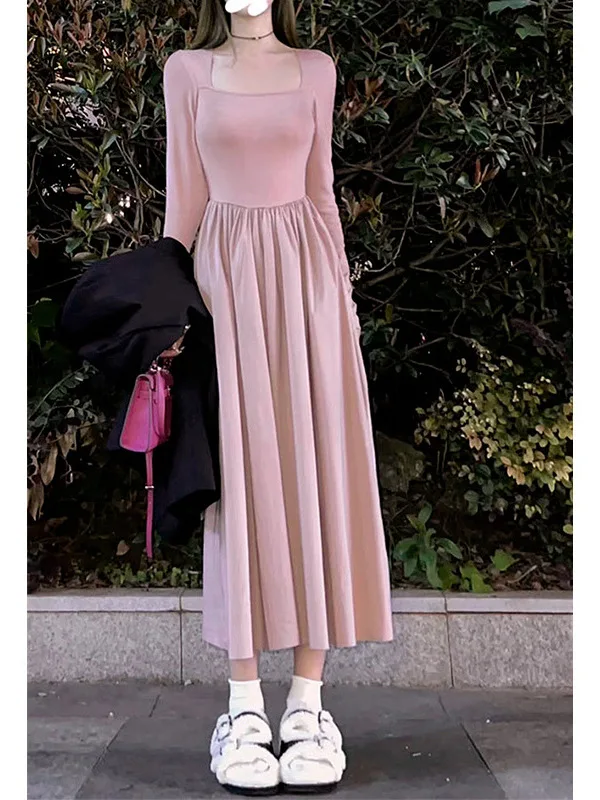 

Autumn French long sleeved square necked dress for women's autumn 2024 new high-end feeling slim fit and elegant long dress WI8F