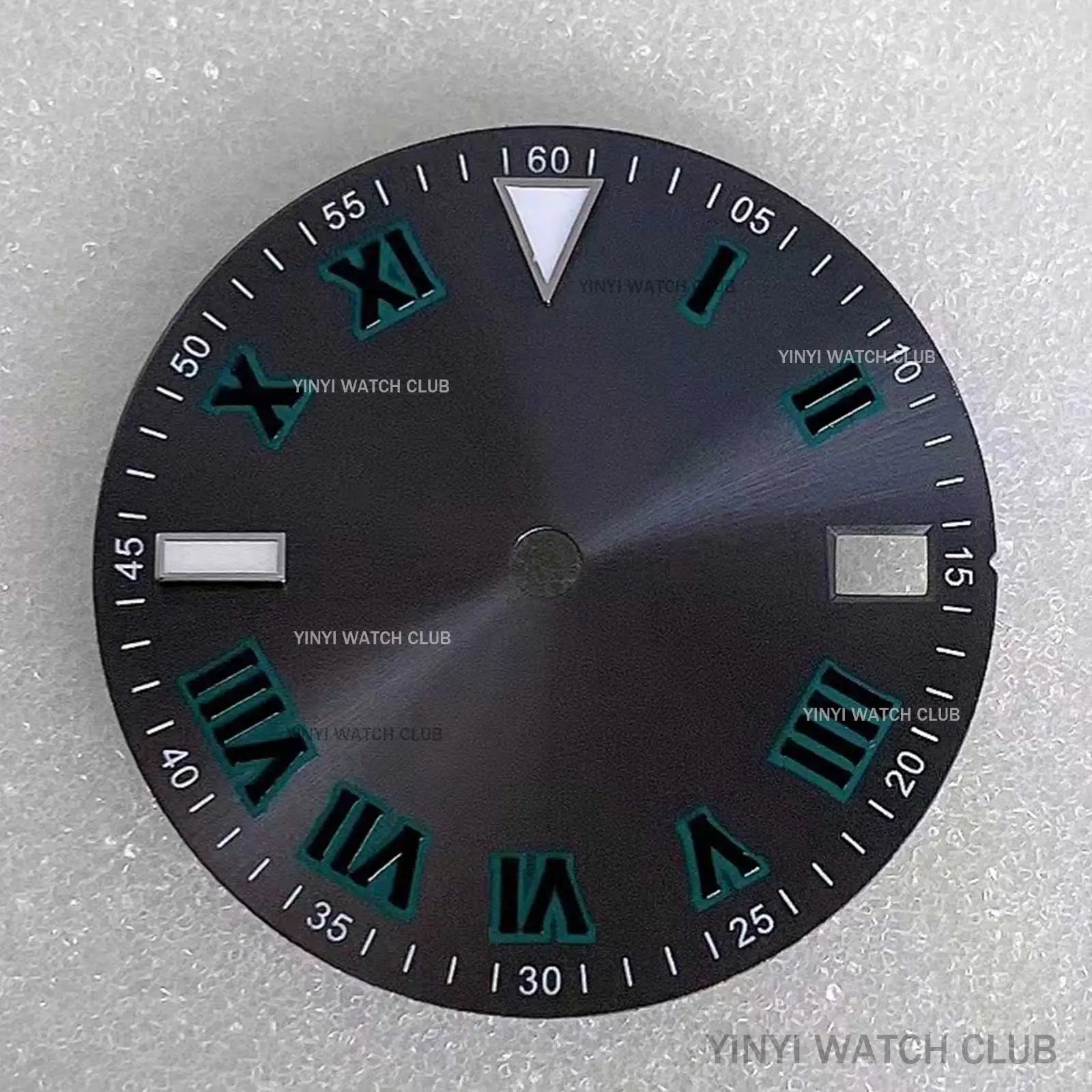 

28.5mm Watch dial Sun patterned Roman dial With calendar 2024 new Watch face for nh35 nh36 4R36 Movements