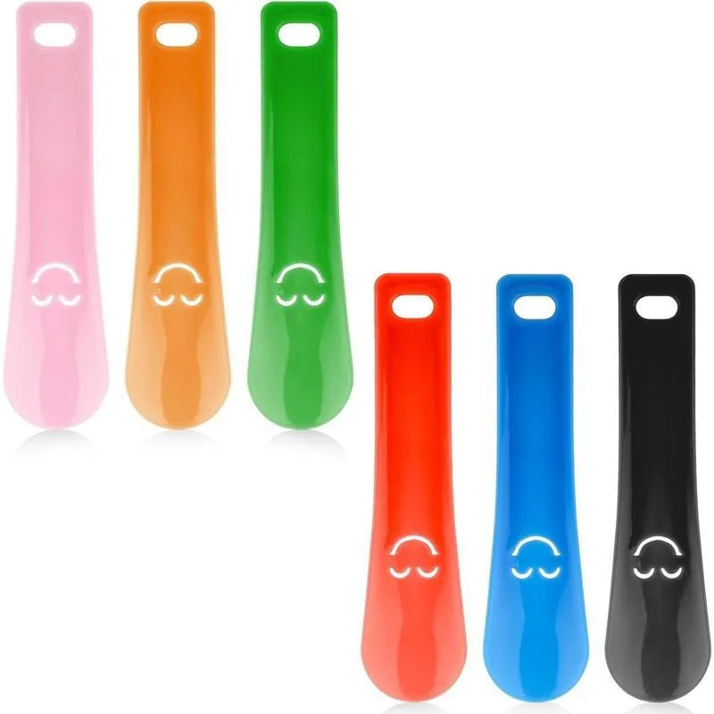 1/2 قطعة 15 سنتيمتر سهلة الاستخدام مقبض بلاستيكي الأحذية القرن قطعة أثرية سحب ضخ الأحذية المهنية النساء الرجال حذاء القرن الأحذية ملعقة