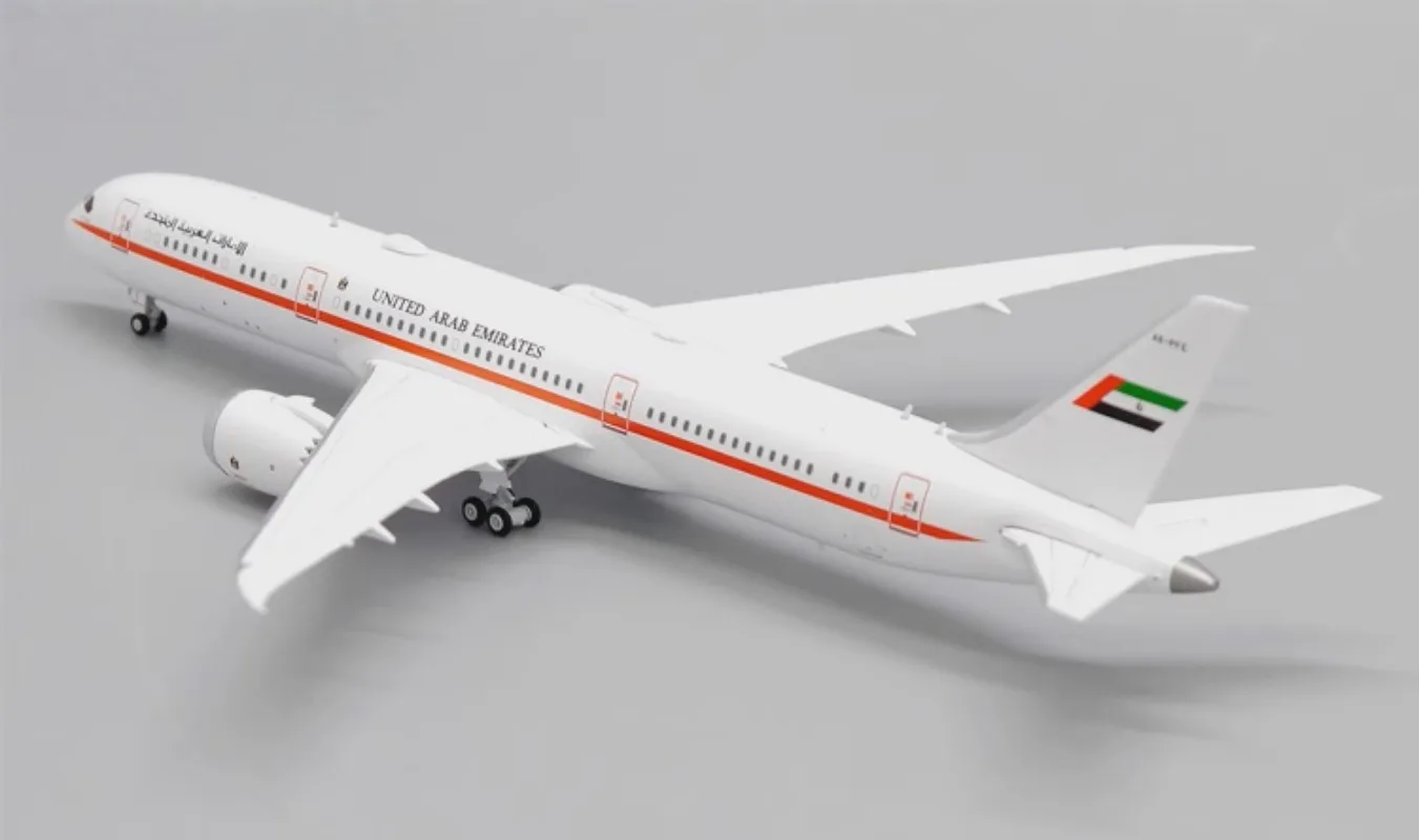 JCwings Diecast 1/400 مقياس بوينغ سبيكة طائرة نموذجية بوينغ B787-9 A6-PFE LH4244 اللعب مع لعبة طائرة الصبي هدية صندوق #5