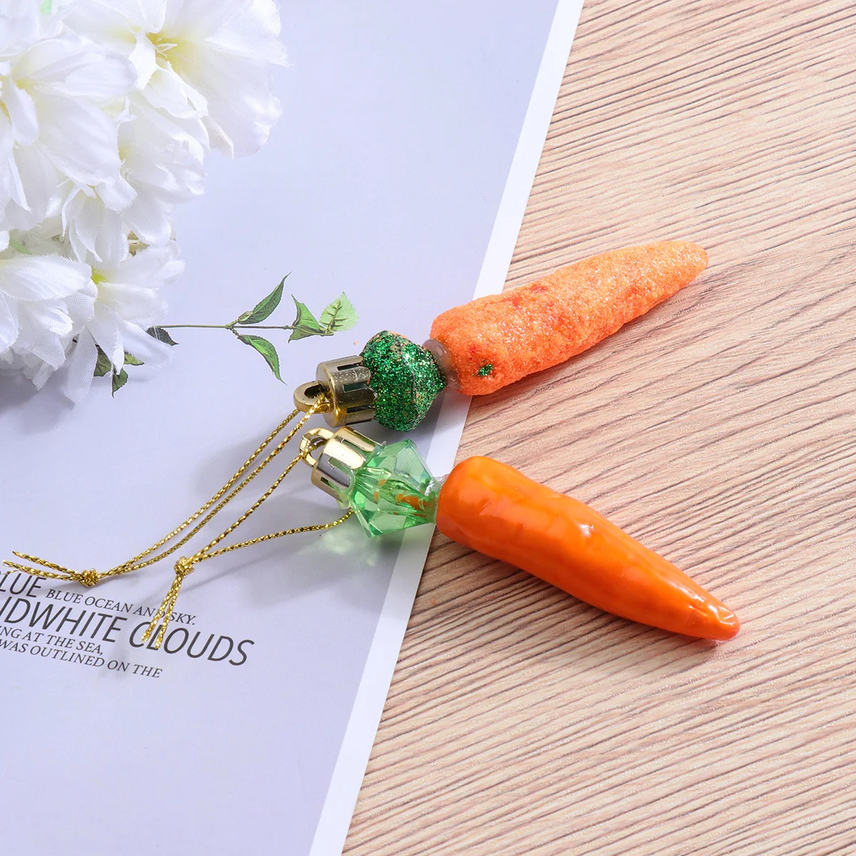 

16Pcs Easter Carrot Hanging Decors Lightweight Party Pendants Longlasting Texture Easter Hanging Decors Carrots Pendants
